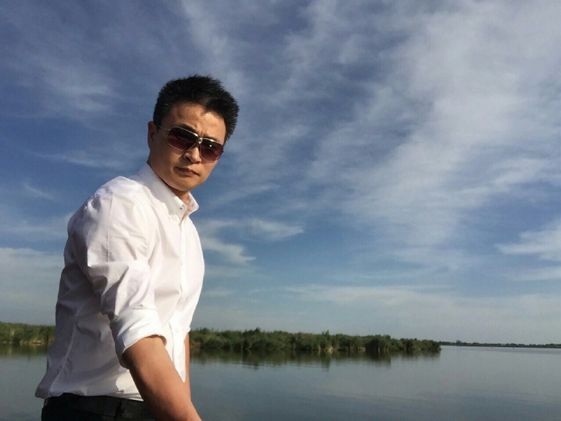 罗的第一张照片--九龙上门女婿服务网