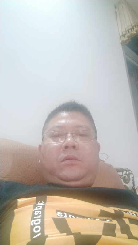 阿明的第一张照片--九龙上门女婿服务网