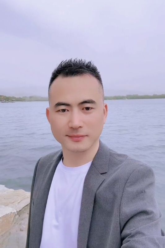 一往情深的第一张照片--九龙上门女婿服务网